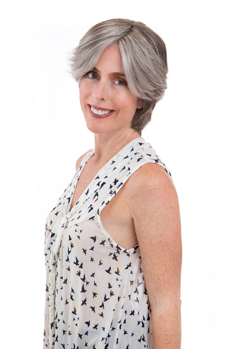 110 P. Lori by WIGPRO- Perruque cheveux humains Petite Mono Top